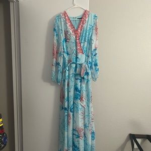 WHBM laguna and red colored patterned maxi dress. Size 16